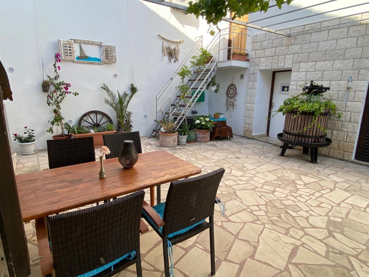 Villa Marijam Хвар Екстериор снимка