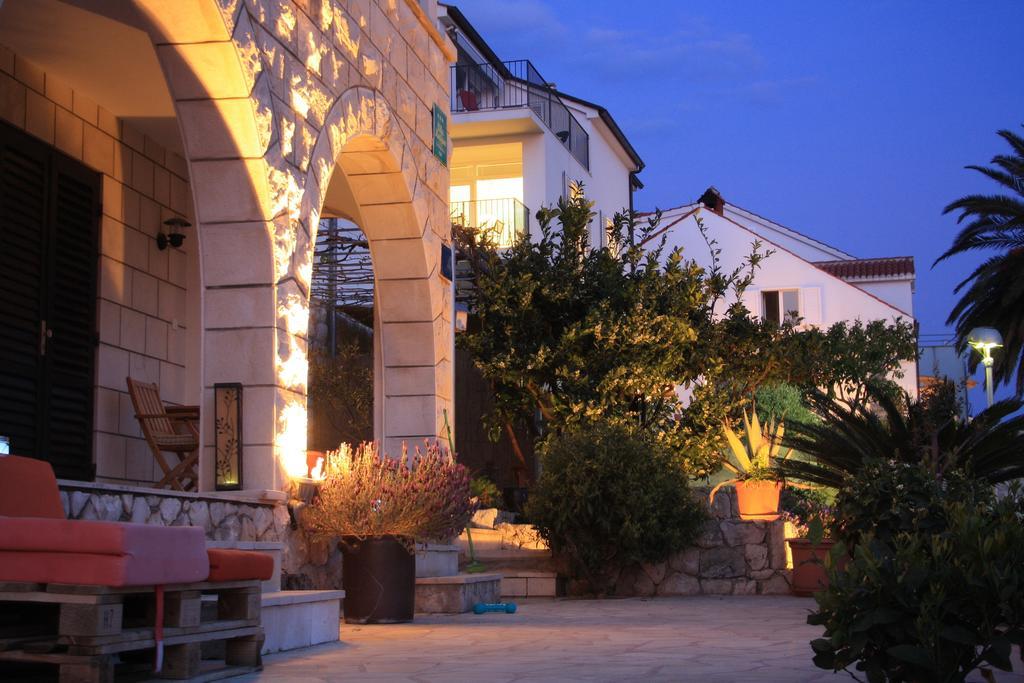 Villa Marijam Хвар Екстериор снимка