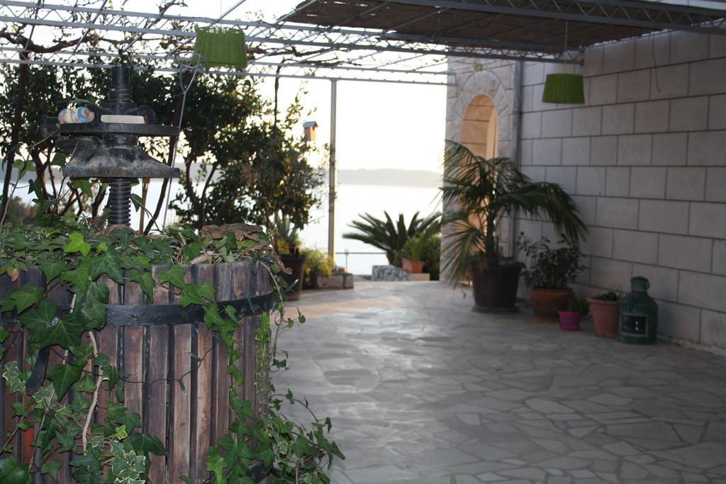 Villa Marijam Хвар Екстериор снимка